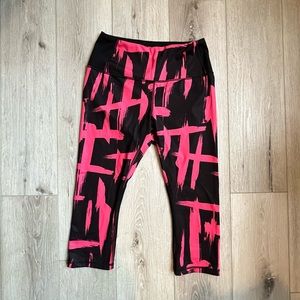 Lucy Om Capri EUC size M